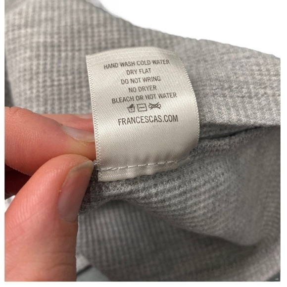 FRANCESCA’S Alya waffle thermal knit top with shoulder crochet details - Picture 5 of 8